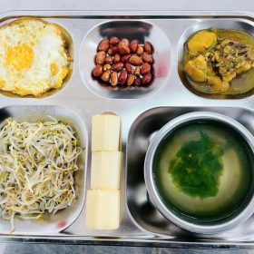 Suất ăn công nghiệp 20